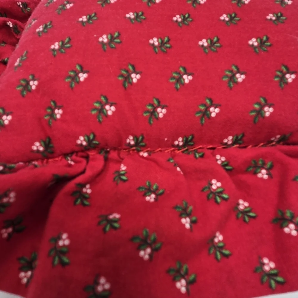 VINTAGE HANDMADE NEEDLE WORK EMROIDERY CHRISTMAS THROW PILLOW POINSETTIA RED